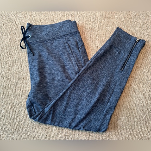 Athleta Metro Street Jogger size Large - Picture 2 of 12